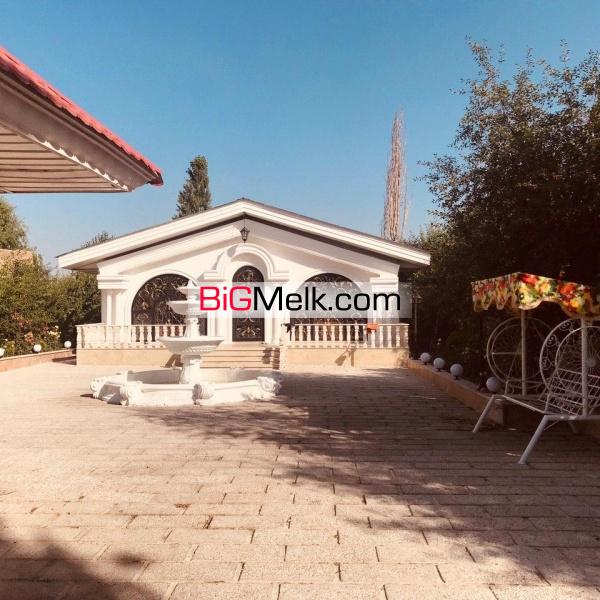 باغ ویلا 1500 متری با 249 متر بنا در شهریار