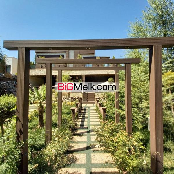 1075 متر کاخ ویلایی فاخر در شهریار